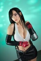 Tifa-Lockhart-–-MoonfoxUltima-–-Final-Fantasy-VII-Hentai-Cosplay-4.jpg