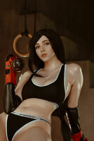 Tifa-Lockhart-Alina-Becker-Final-Fantasy-VII-Hentai-Cosplay-25-680x1020.jpg