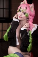 Kanroji-Mitsuri-Kalinka-Fox-Kimetsu-no-Yaiba-Hentai-Cosplay-5.jpg